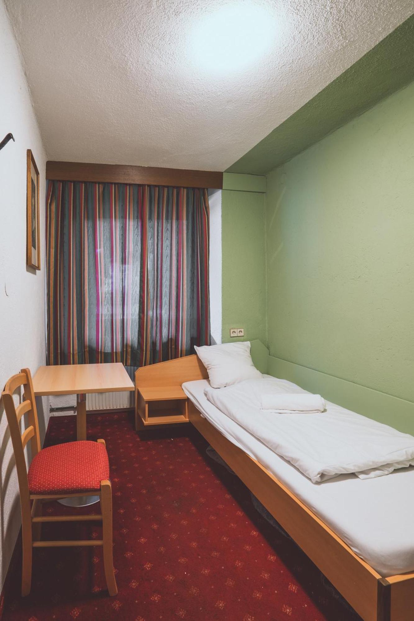 Philipop-Up Hostel Шарніц Екстер'єр фото